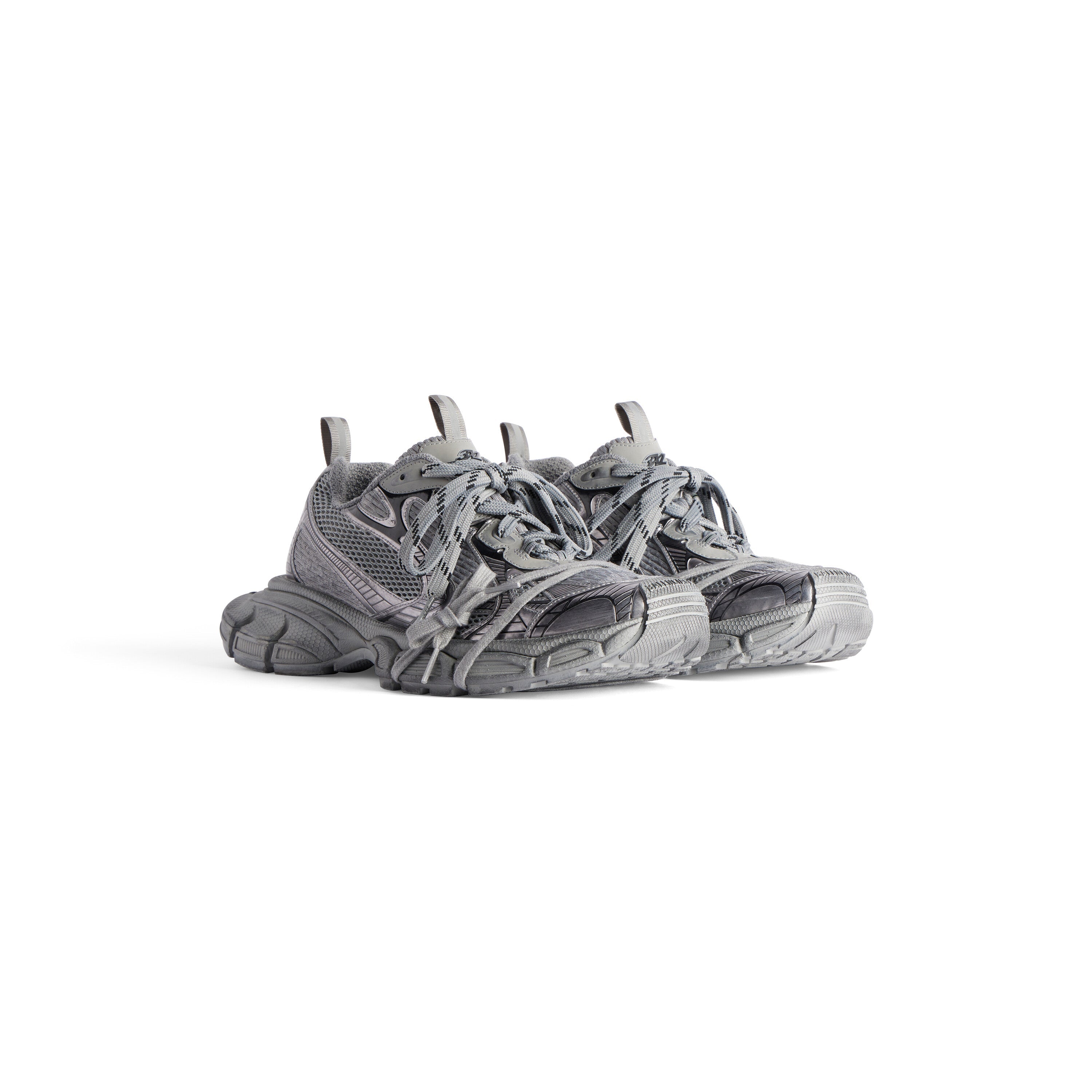 Balenciaga Men’s 3XL Sneaker – Grey