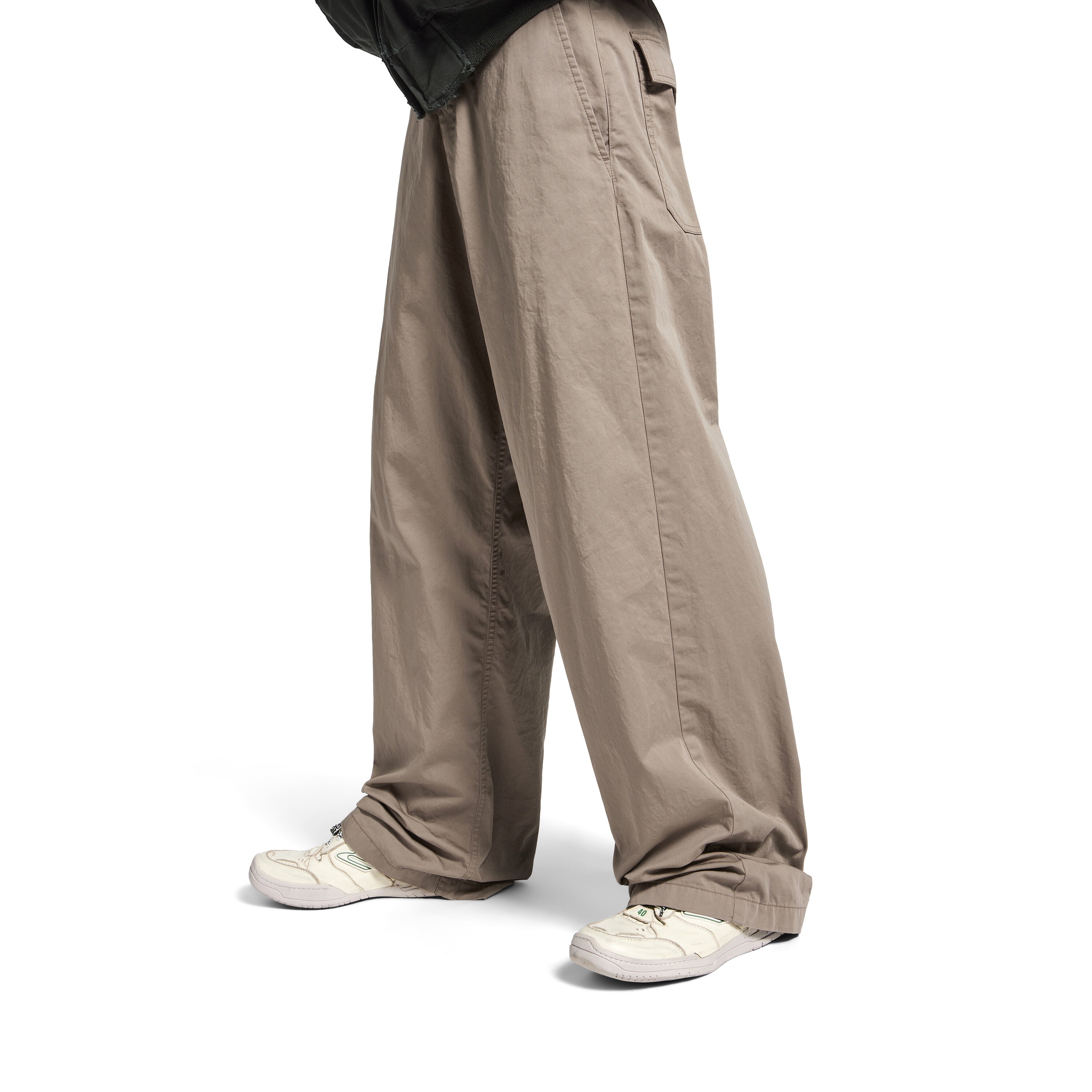 Balenciaga Men’s Hamptons Medium Worn-Out Sneaker – Beige / Green